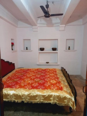Lotus paying guest house